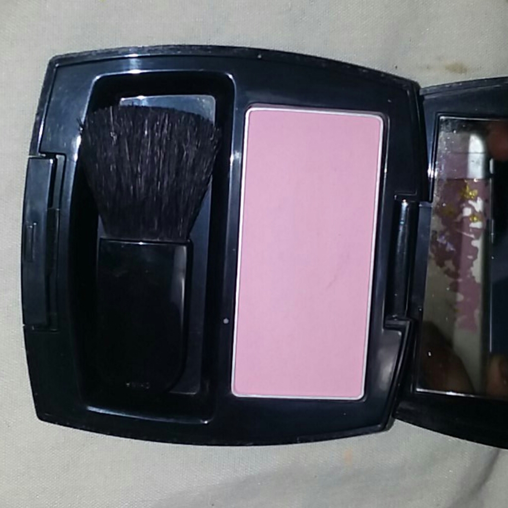 Unlisted makeup - Picture 5 of 8
